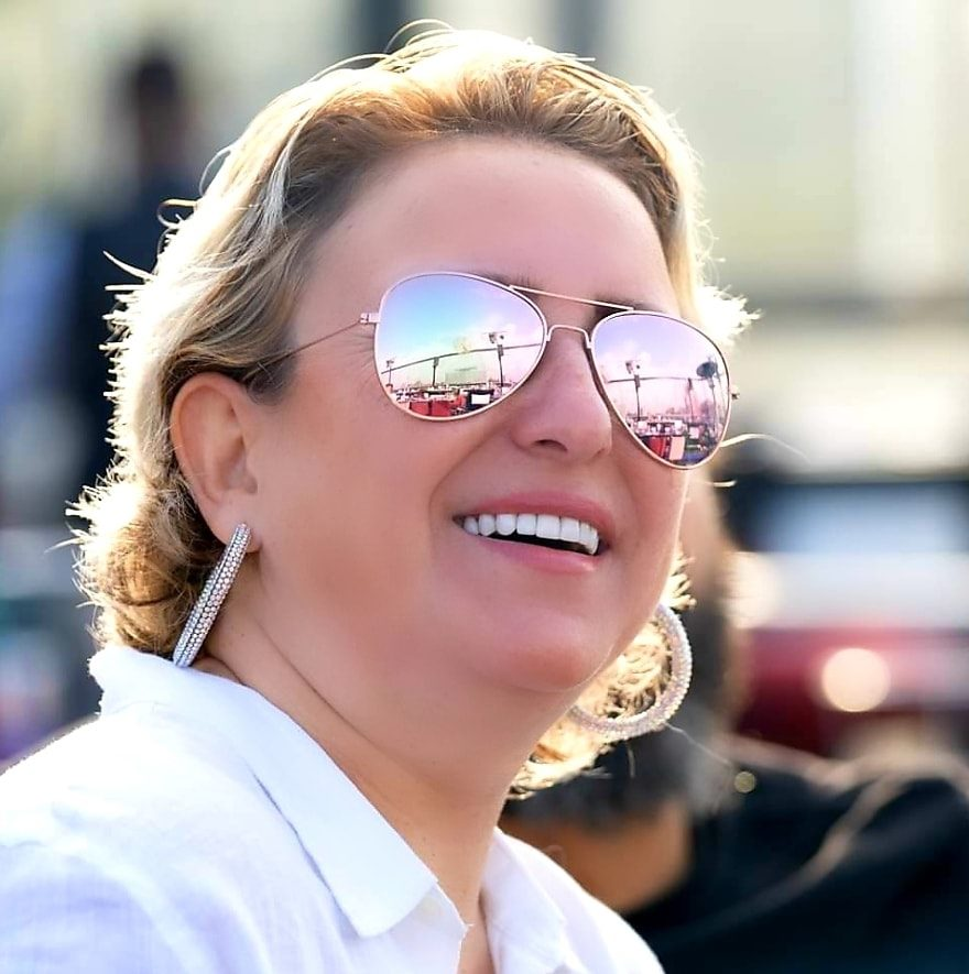 الفنانة رولين وضاح القاسم تدعم مستشفى 25 يناير